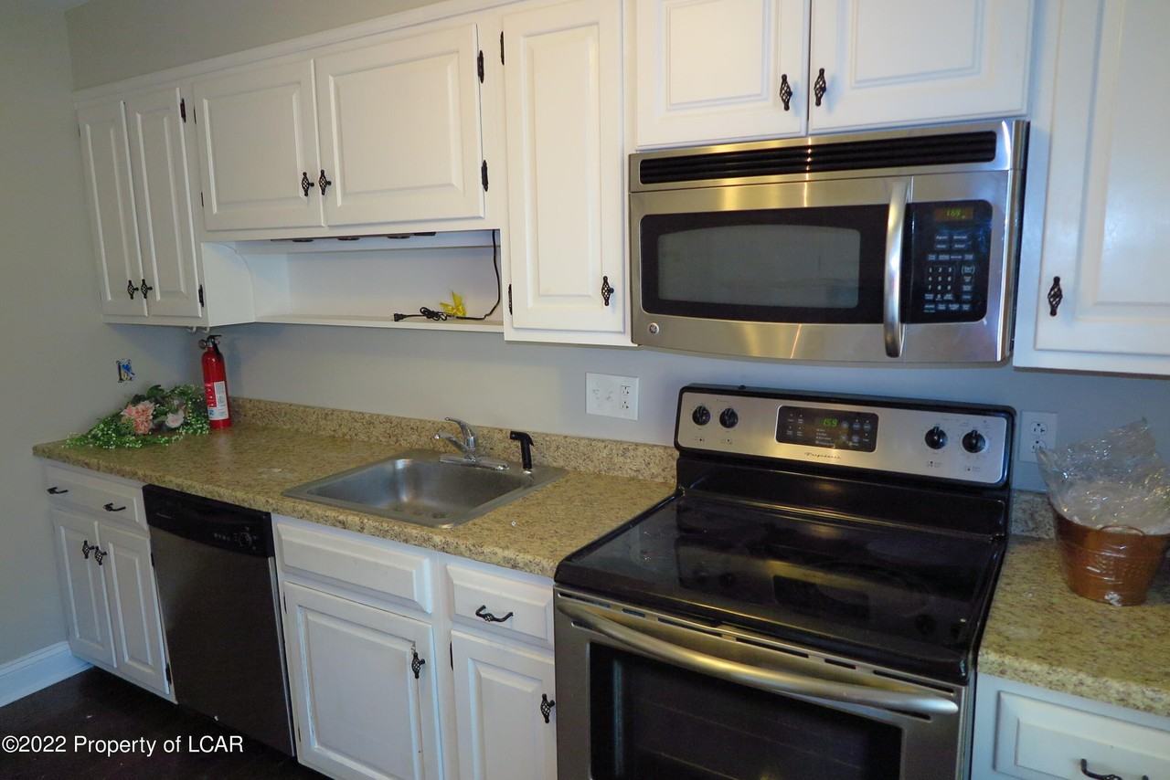 115 Haverford Dr - Photo 4 of 18