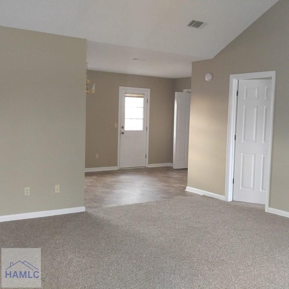 1262 Windrow Dr - Photo 2 of 2