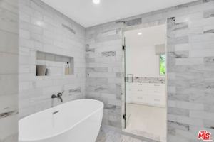 featured image of 701 N Sierra Dr