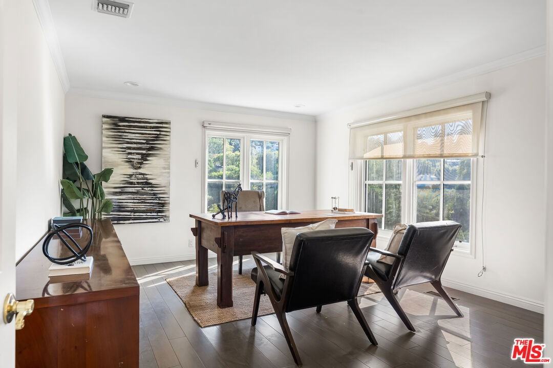 3782 Berry Dr - Photo 3 of 8