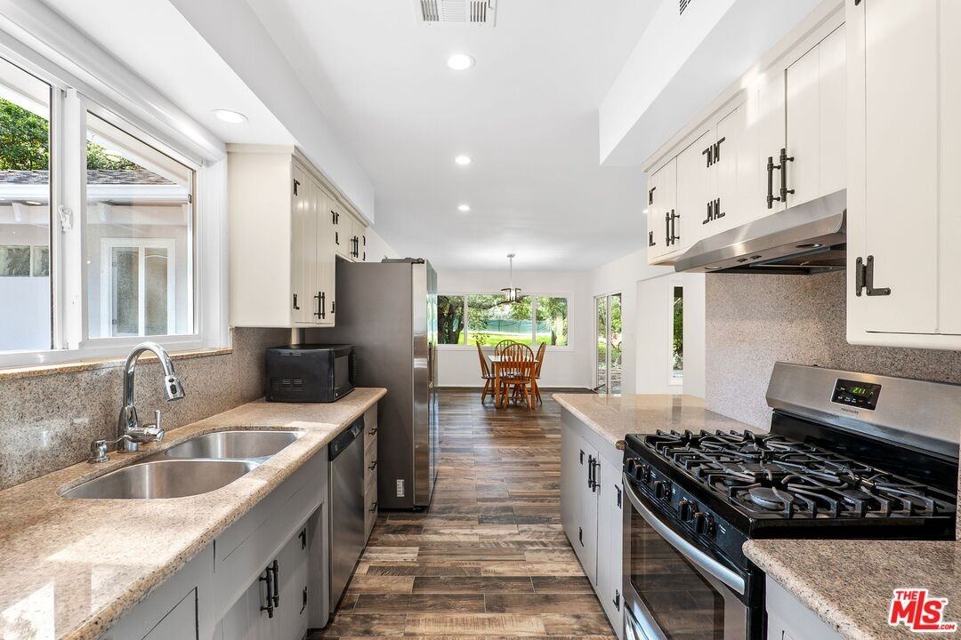 15543 Del Gado Dr - Photo 6 of 8