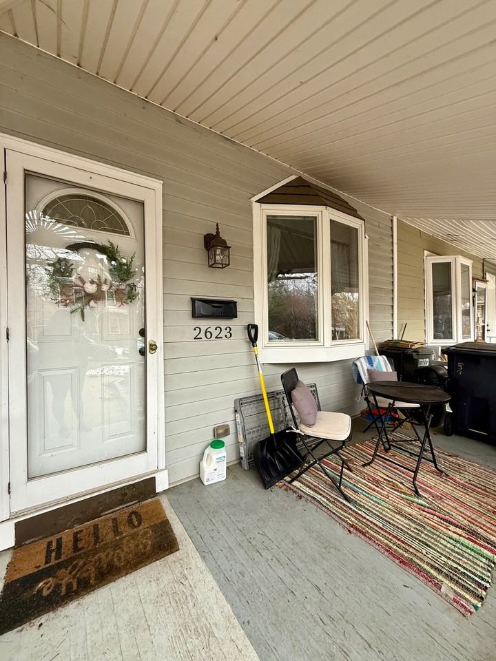 2623 W 18th St #1 - Photo 4 of 26