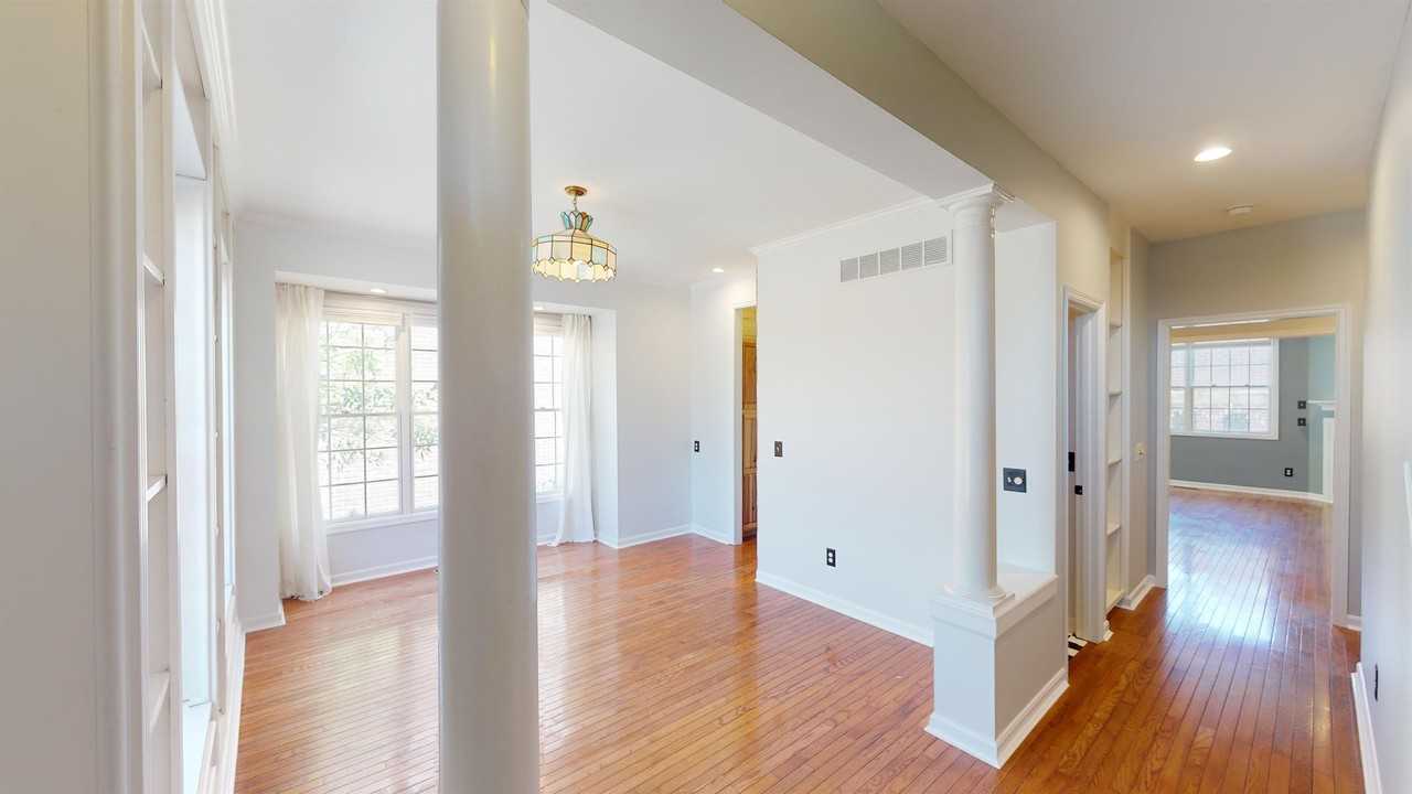 922 Mound St #1 - Photo 2 of 35