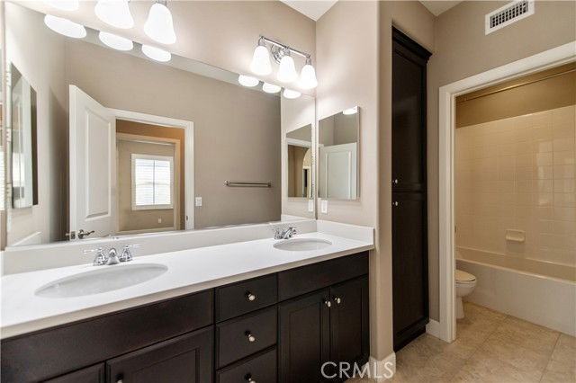 25 Pawprint - Photo 5 of 8