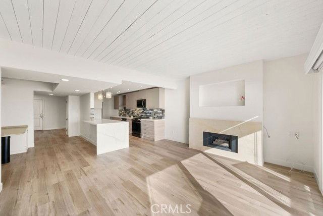 21751 Ocean Vista Dr - Photo 2 of 8