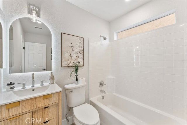 27 Feldspar Way - Photo 2 of 8