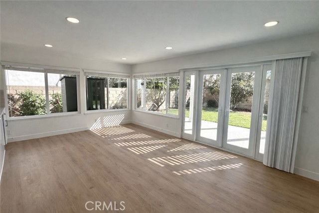 9872 Kings Canyon Dr - Photo 2 of 8