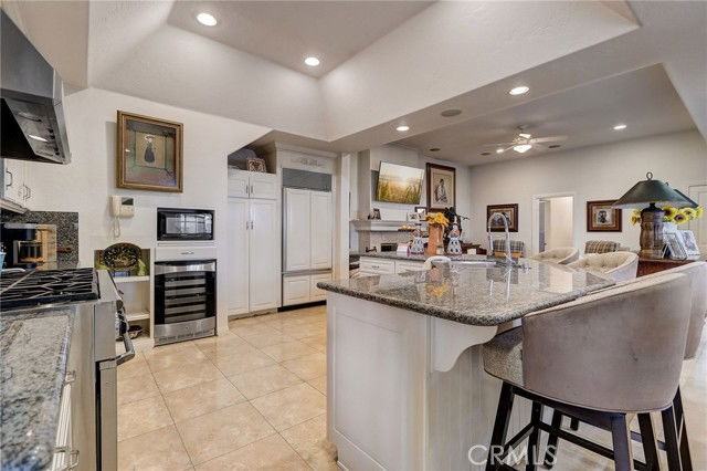 2025 E Balboa Blvd - Photo 4 of 8