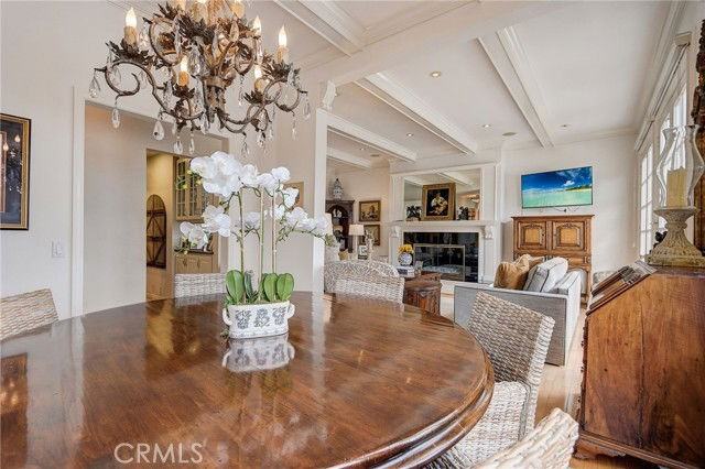 2025 E Balboa Blvd - Photo 7 of 8