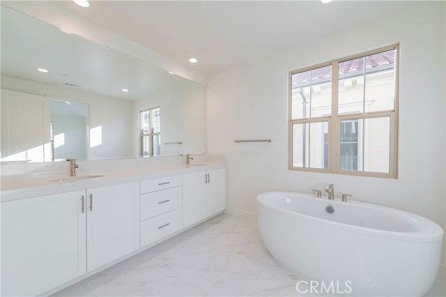 217 Collino - Photo 6 of 8