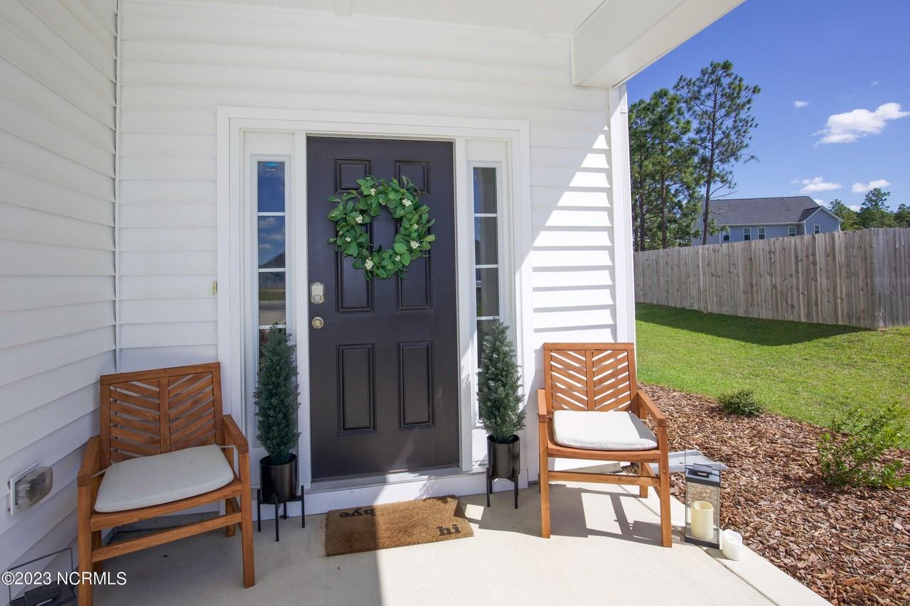 404 Summer Wind Way - Photo 3 of 50