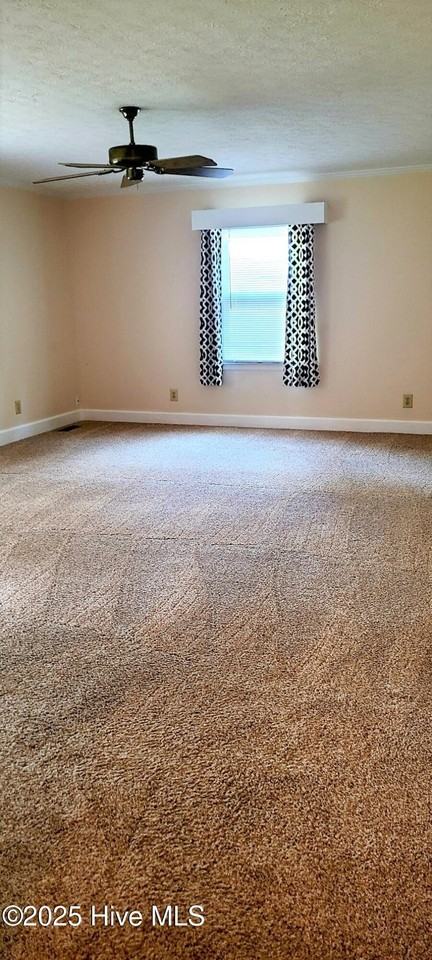 234 Oakcrest Dr - Photo 2 of 9