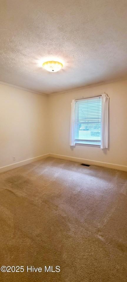 234 Oakcrest Dr - Photo 6 of 9