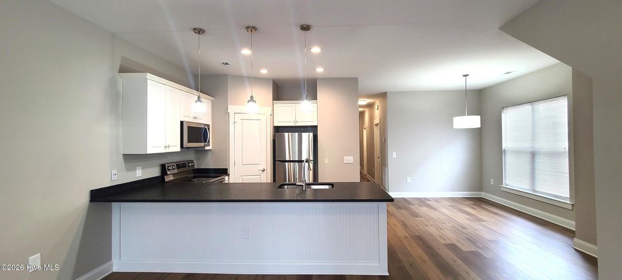 800 Nixon St Unit 2 - Photo 2 of 13