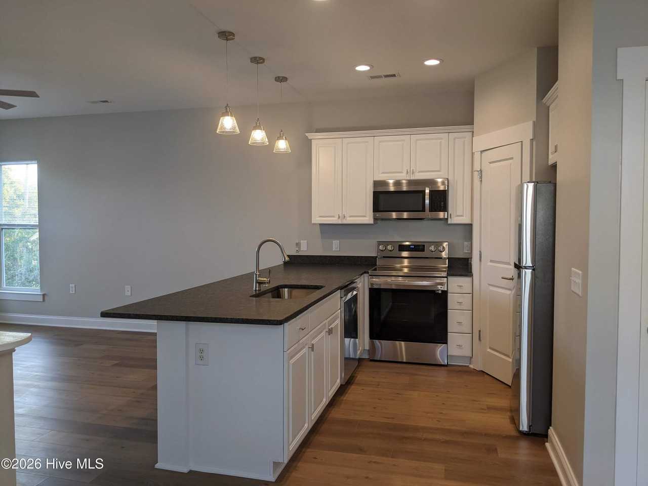 802 Nixon St Unit 2 - Photo 5 of 14