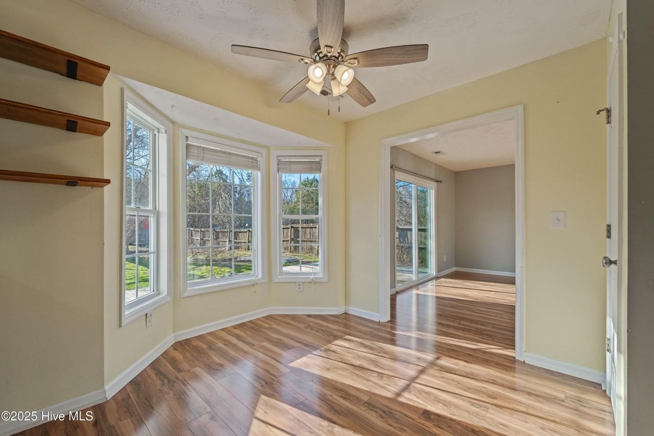 305 Old Dam Rd - Photo 5 of 27