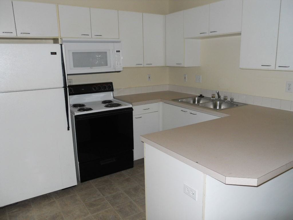 622 Missouri St - Photo 2 of 8