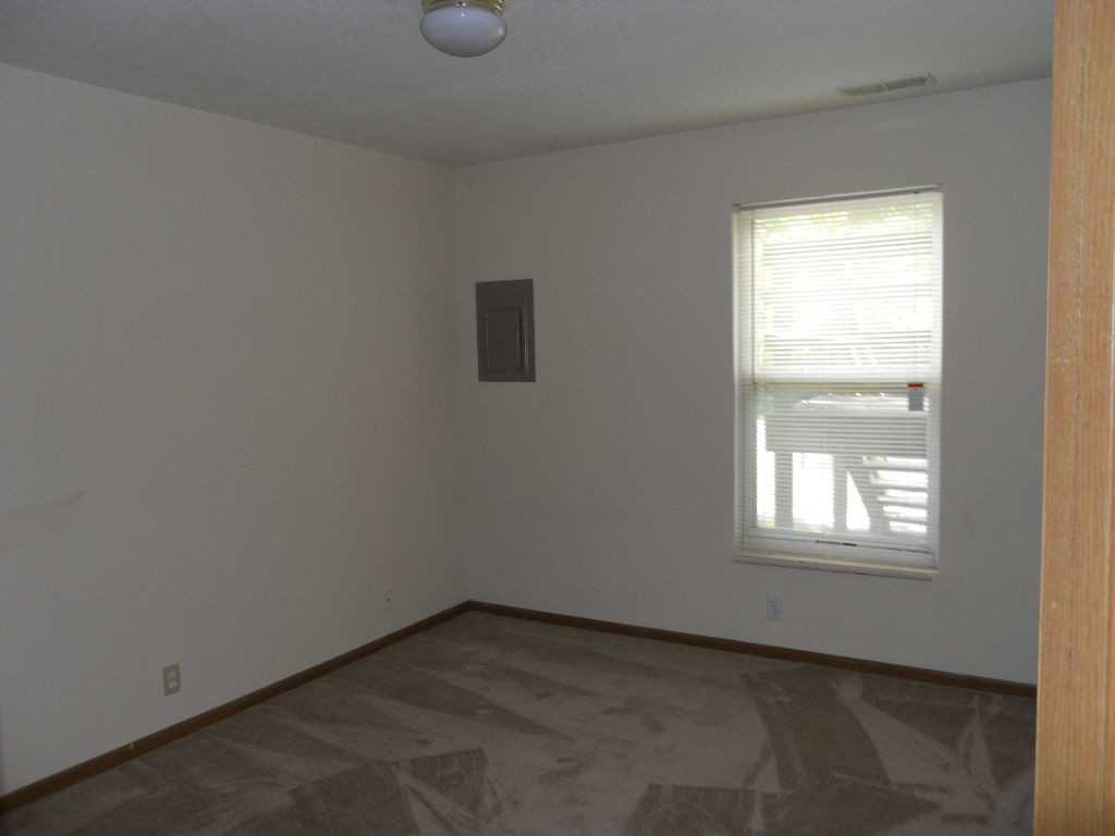 622 Missouri St - Photo 4 of 8