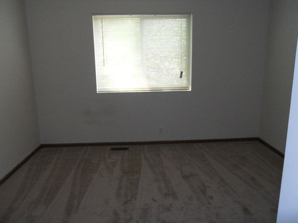 622 Missouri St - Photo 7 of 8