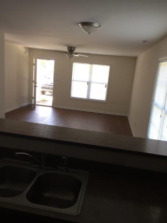 1422 W Cole St #1 - Photo 6 of 9