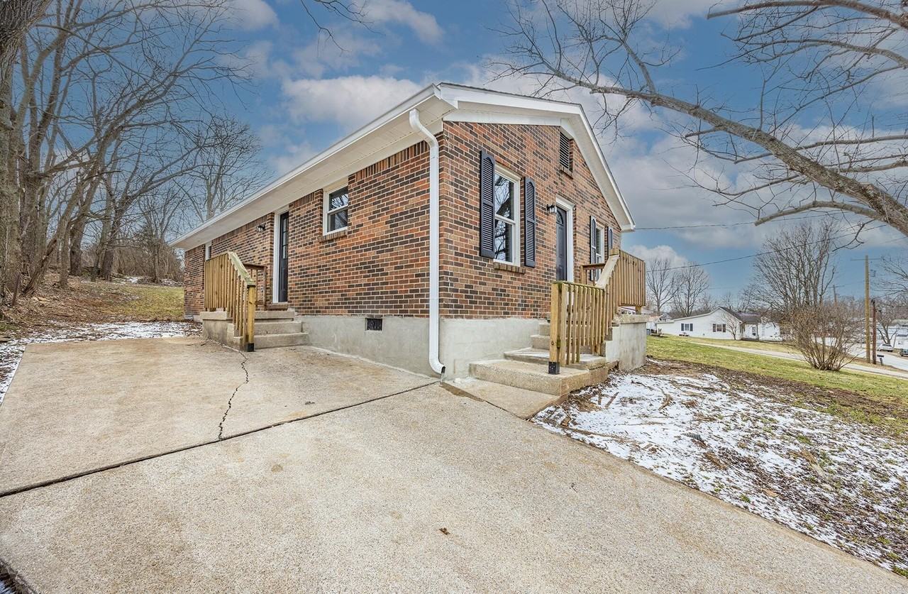 140 Levy Rd - Photo 2 of 25