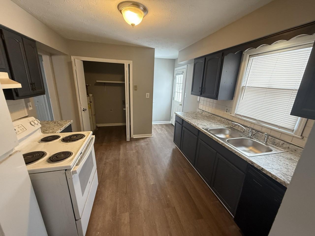 309 Rebel Rd - Photo 4 of 8