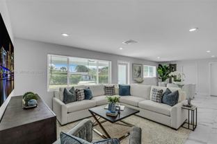 465 Nw 11th St - Photo 1 of 1