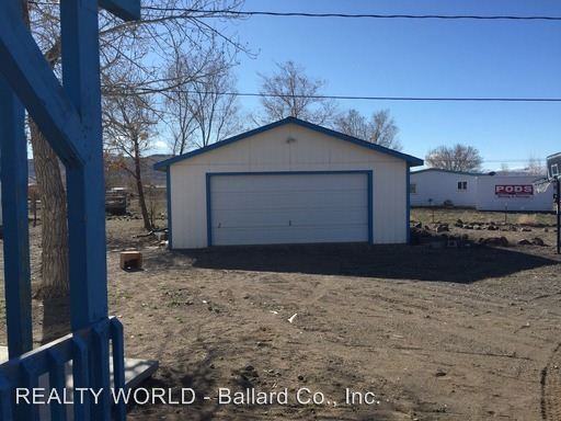 5370 Meadow Ln - Photo 3 of 14