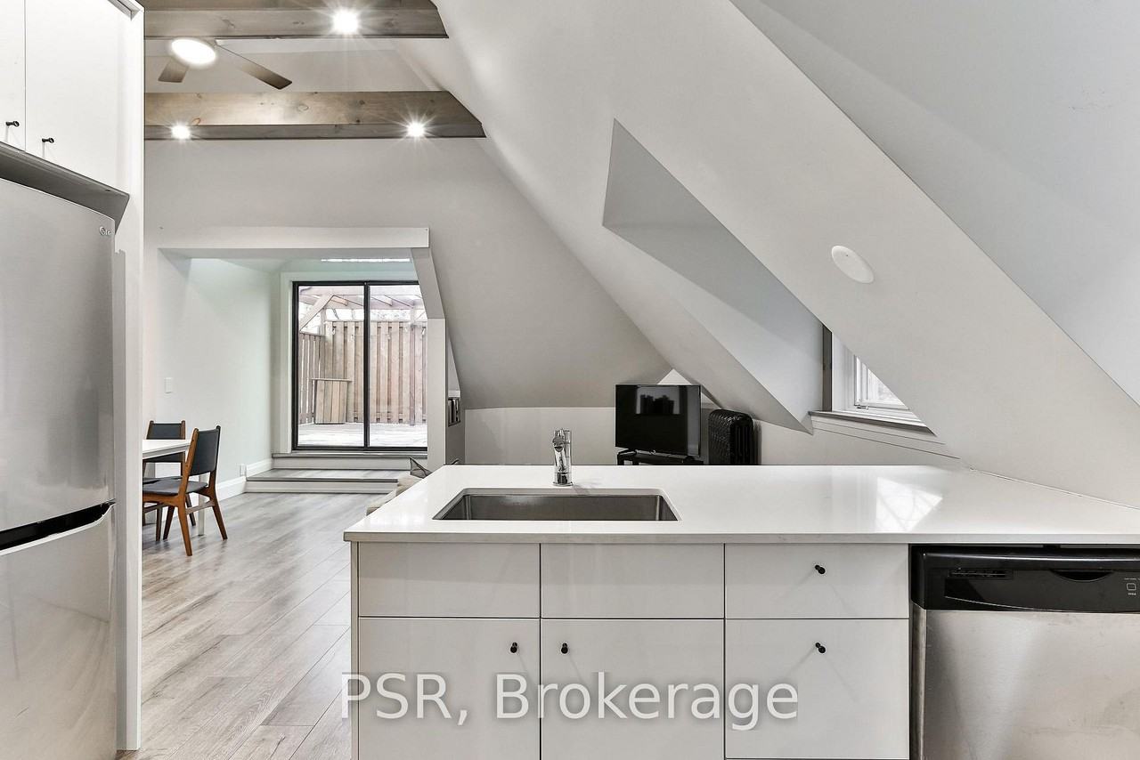 264 Dovercourt Road - Photo 4 of 22