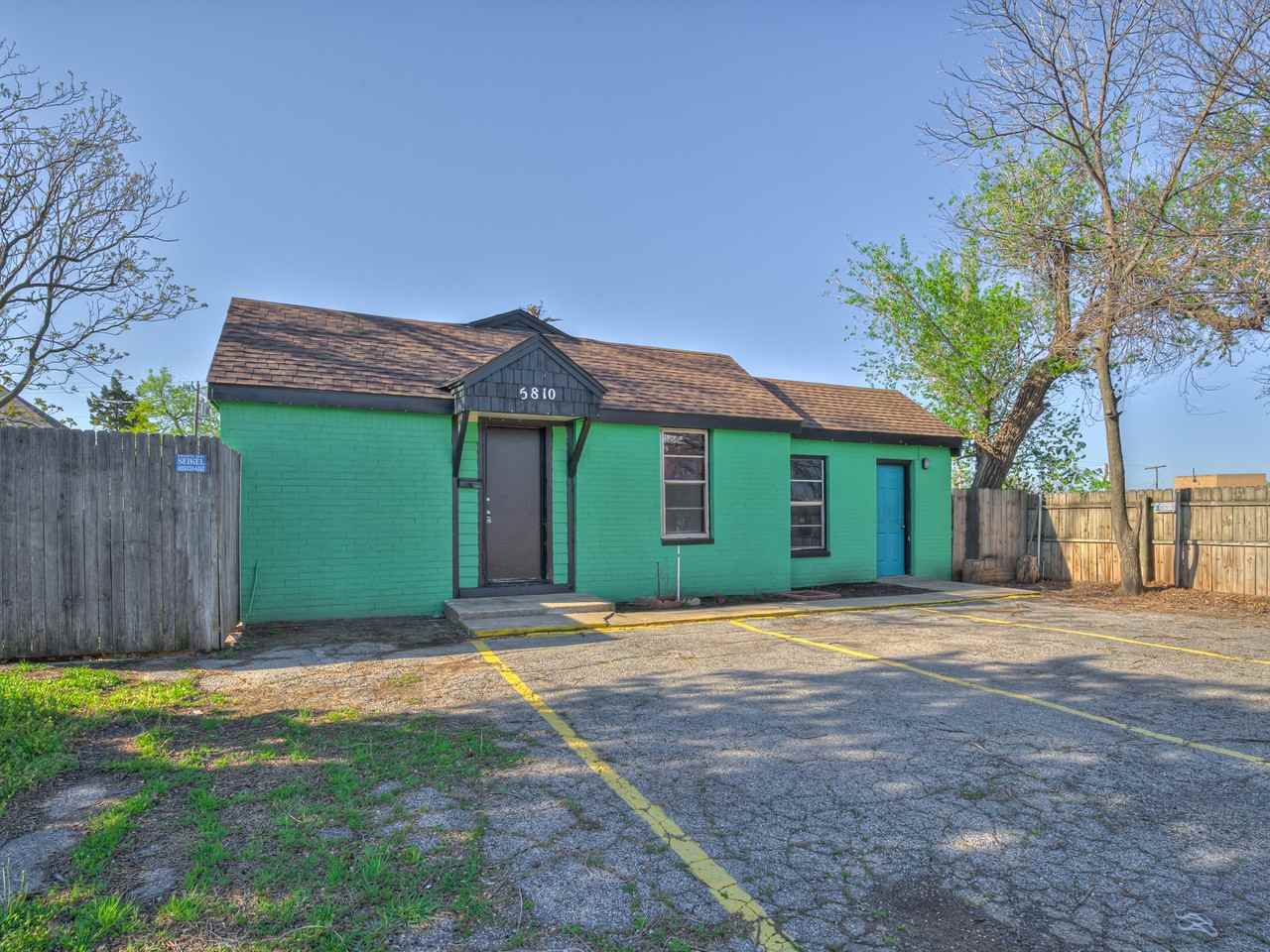 5810 Nw 41st St #1 - Photo 2 of 29