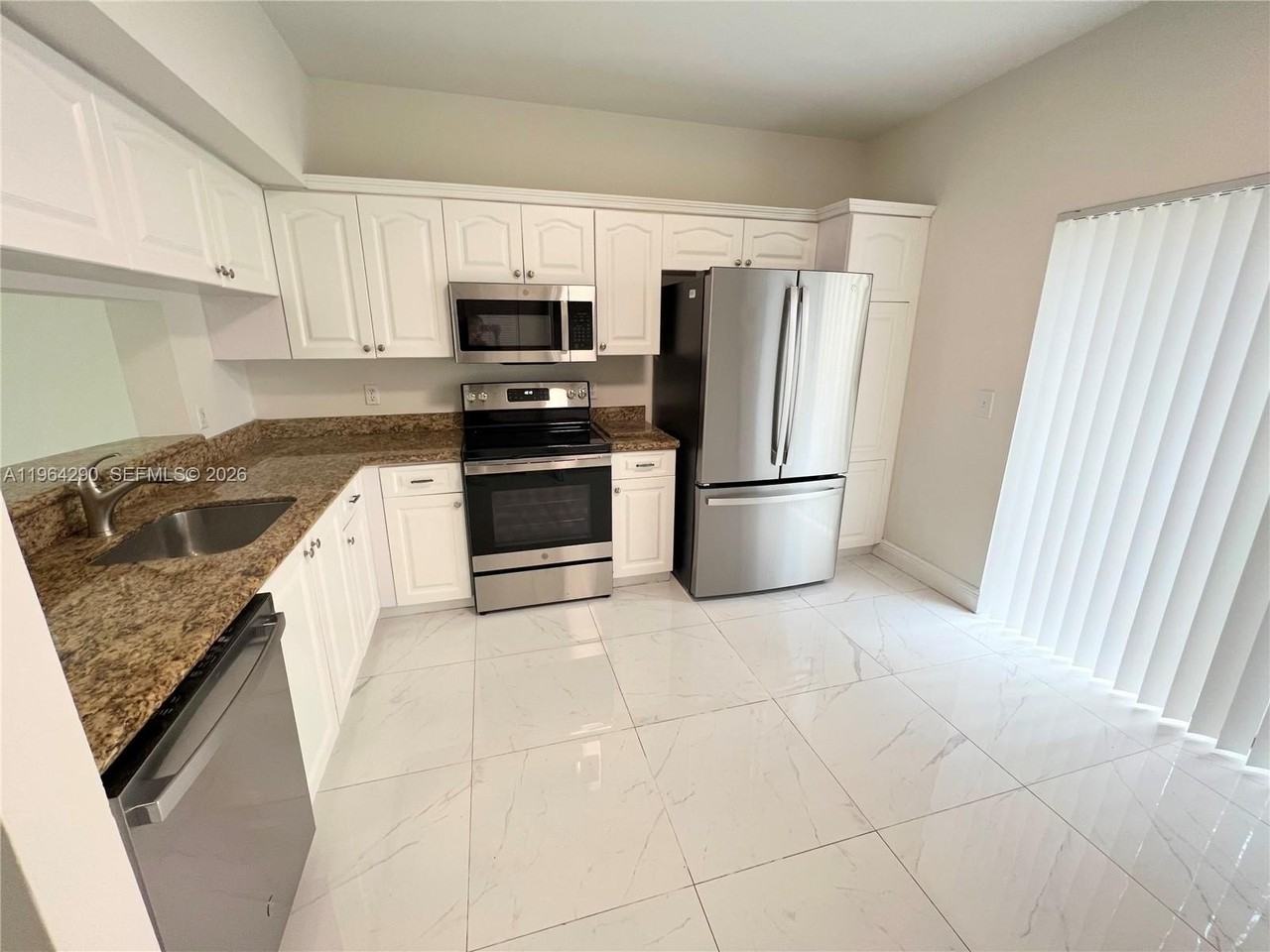 9820 Nw 56th Pl - Photo 2 of 12