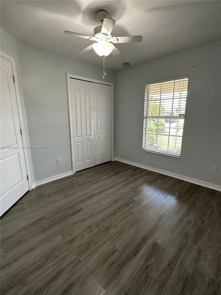 507 Peerless Cir - Photo 7 of 21