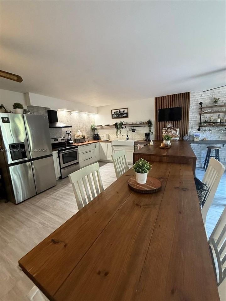 283 Woodland Rd #283 - Photo 3 of 27