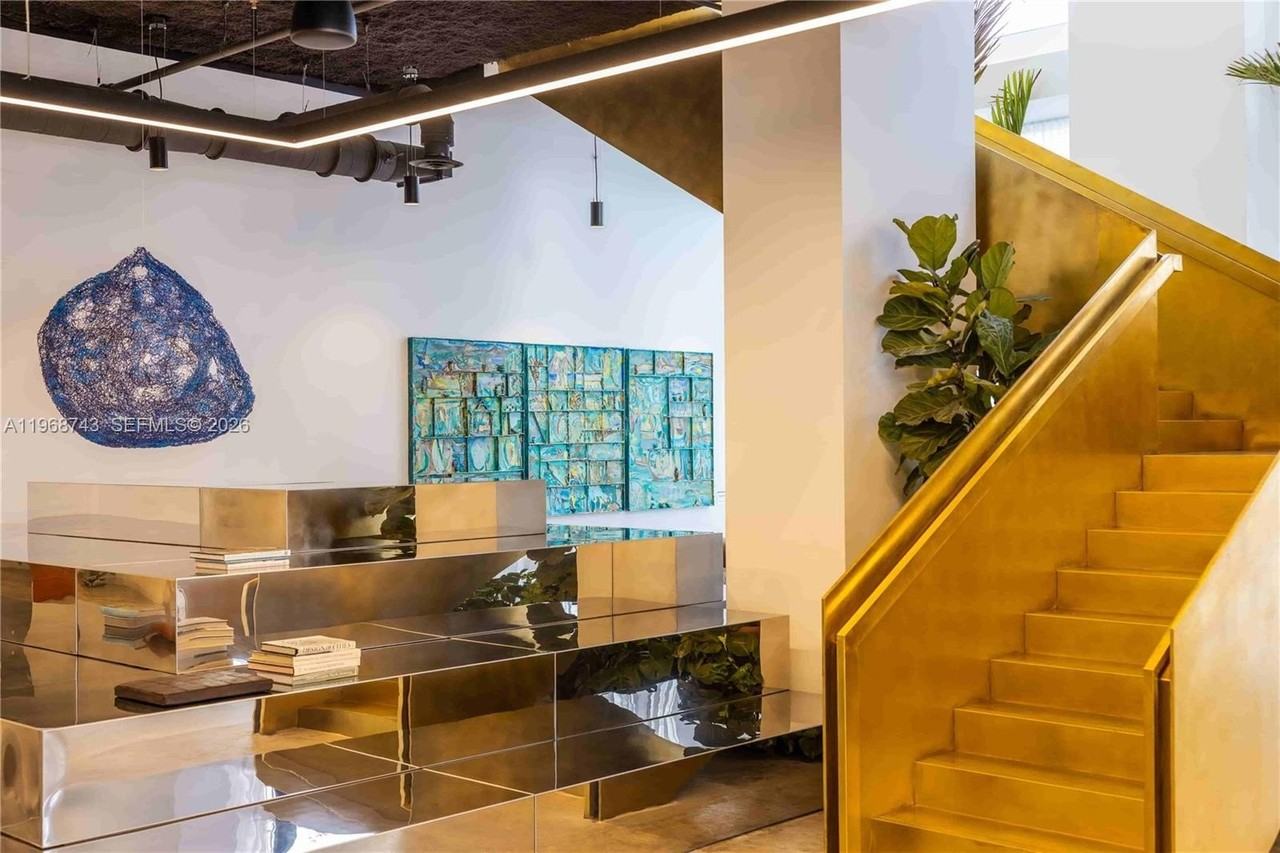 1642 Ne 1st Ave #2705