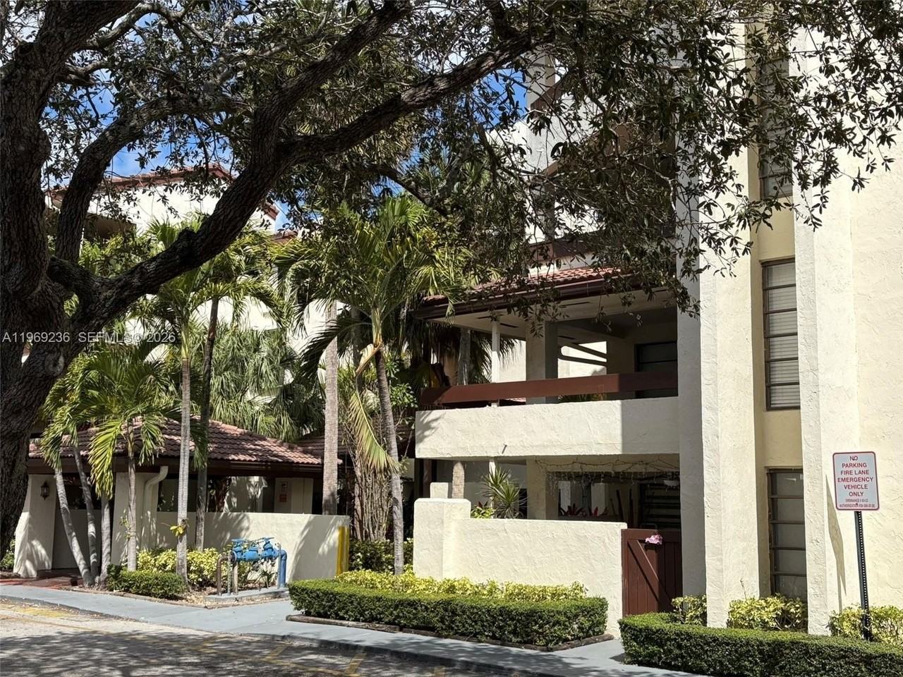 9010 Sw 125th Ave #G305