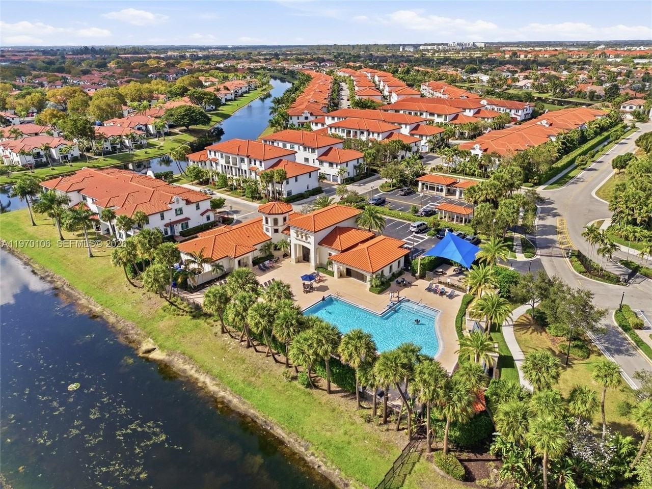 11349 Sw 14th St - Photo 4 of 44