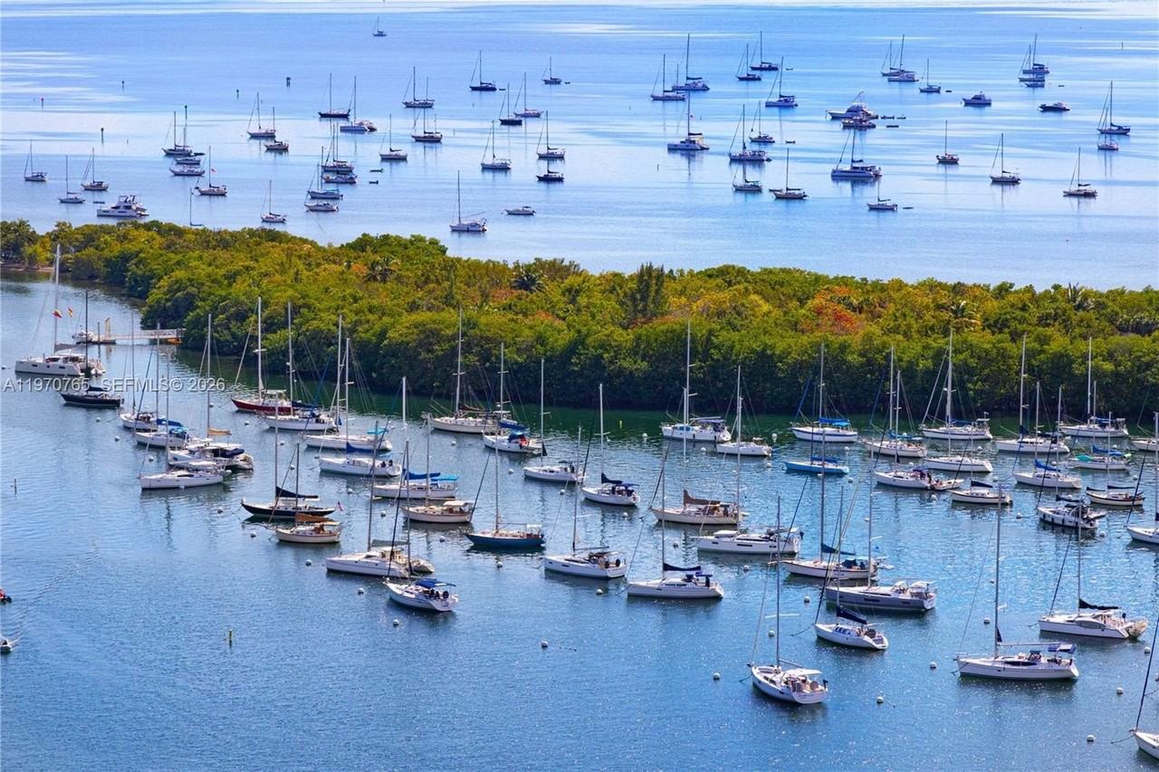 2831 S Bayshore Dr #2201 - Photo 2 of 35