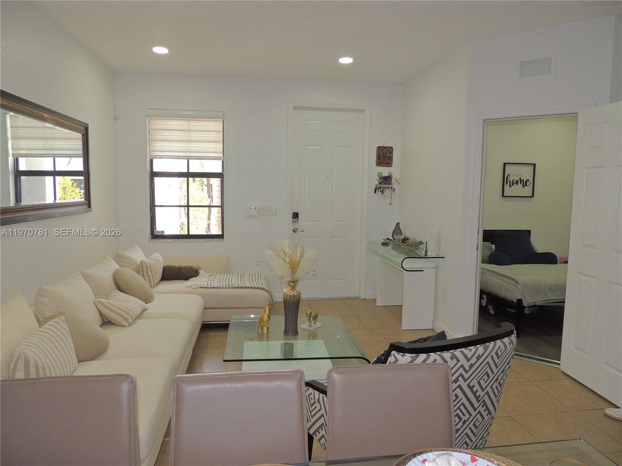 11301 Nw 88th Ter - Photo 3 of 26