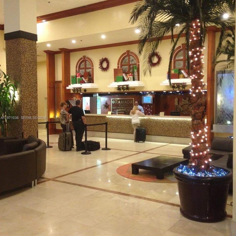 19201 Collins Ave #831 - Photo 6 of 9