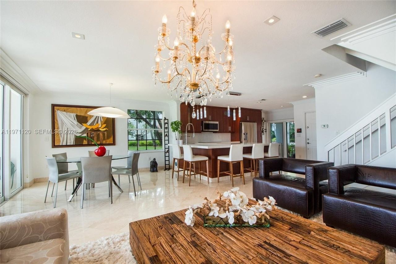 6407 Nw 109th Ave #6407 - Photo 6 of 19