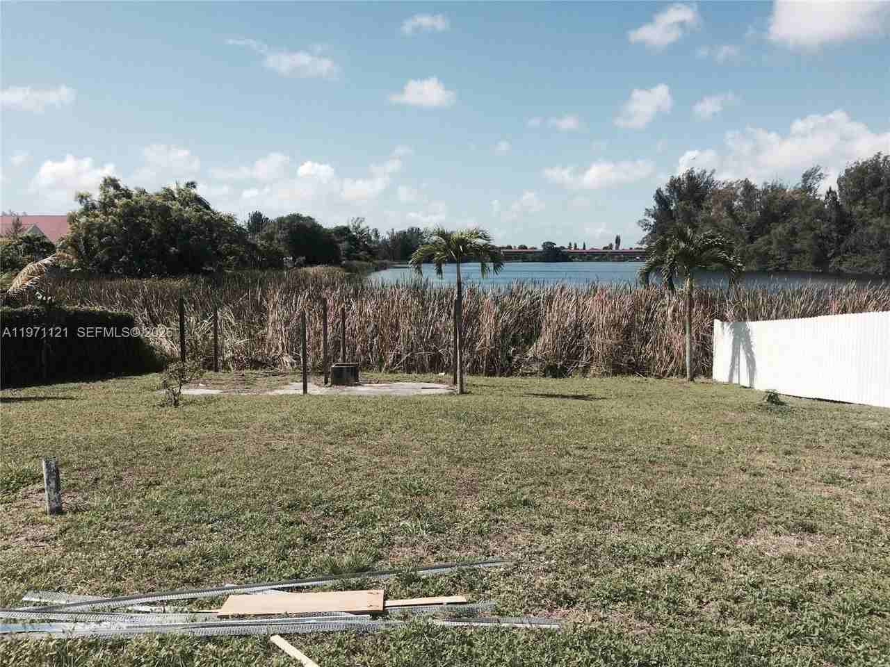 1280 Nw 111th St #1 - Photo 2 of 5