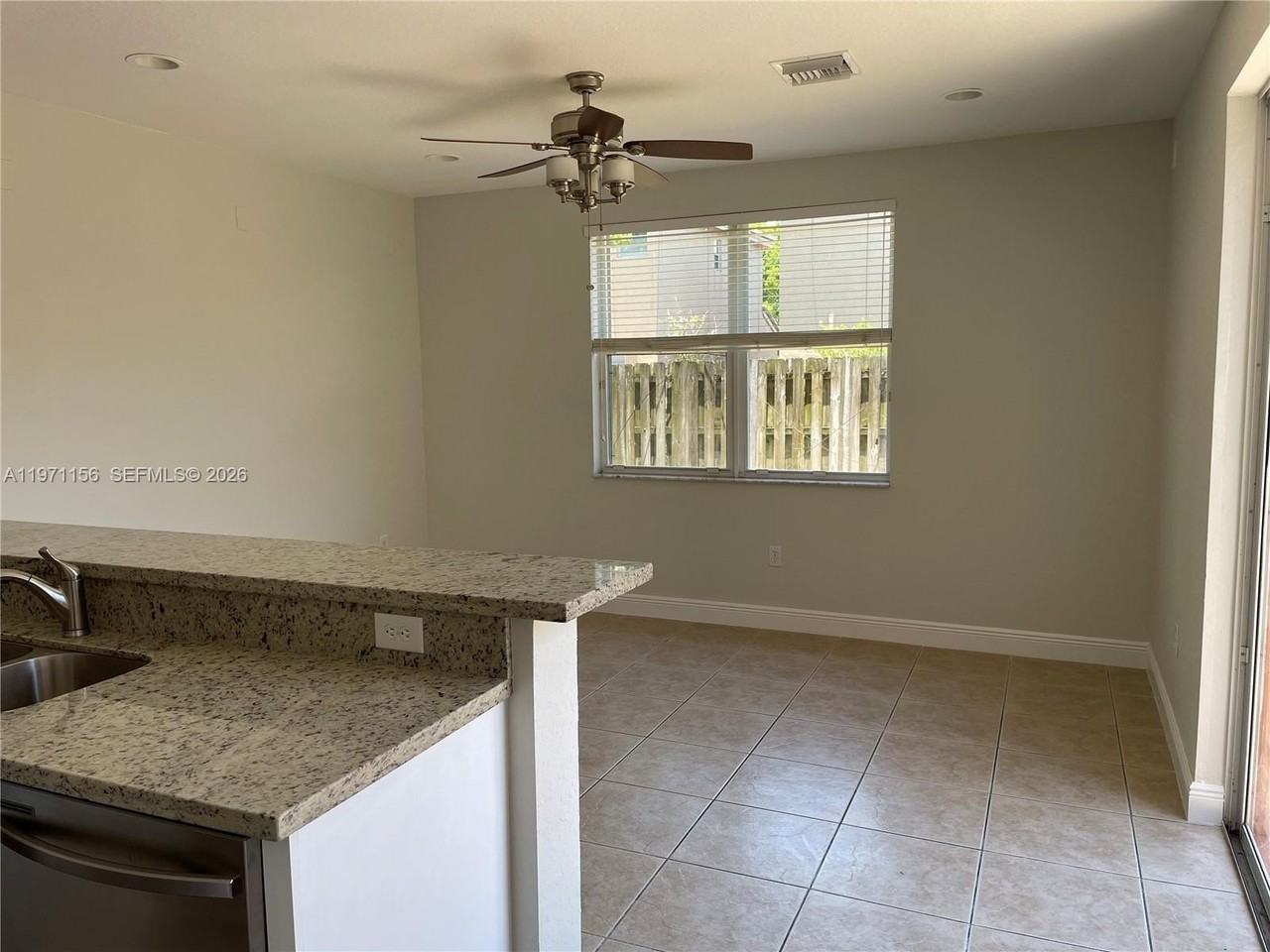 2041 Se 15th St #0 - Photo 5 of 12