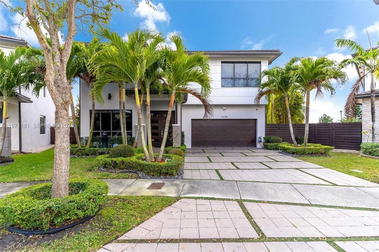 16184 Sw 136th Way #16184 - Photo 2 of 50