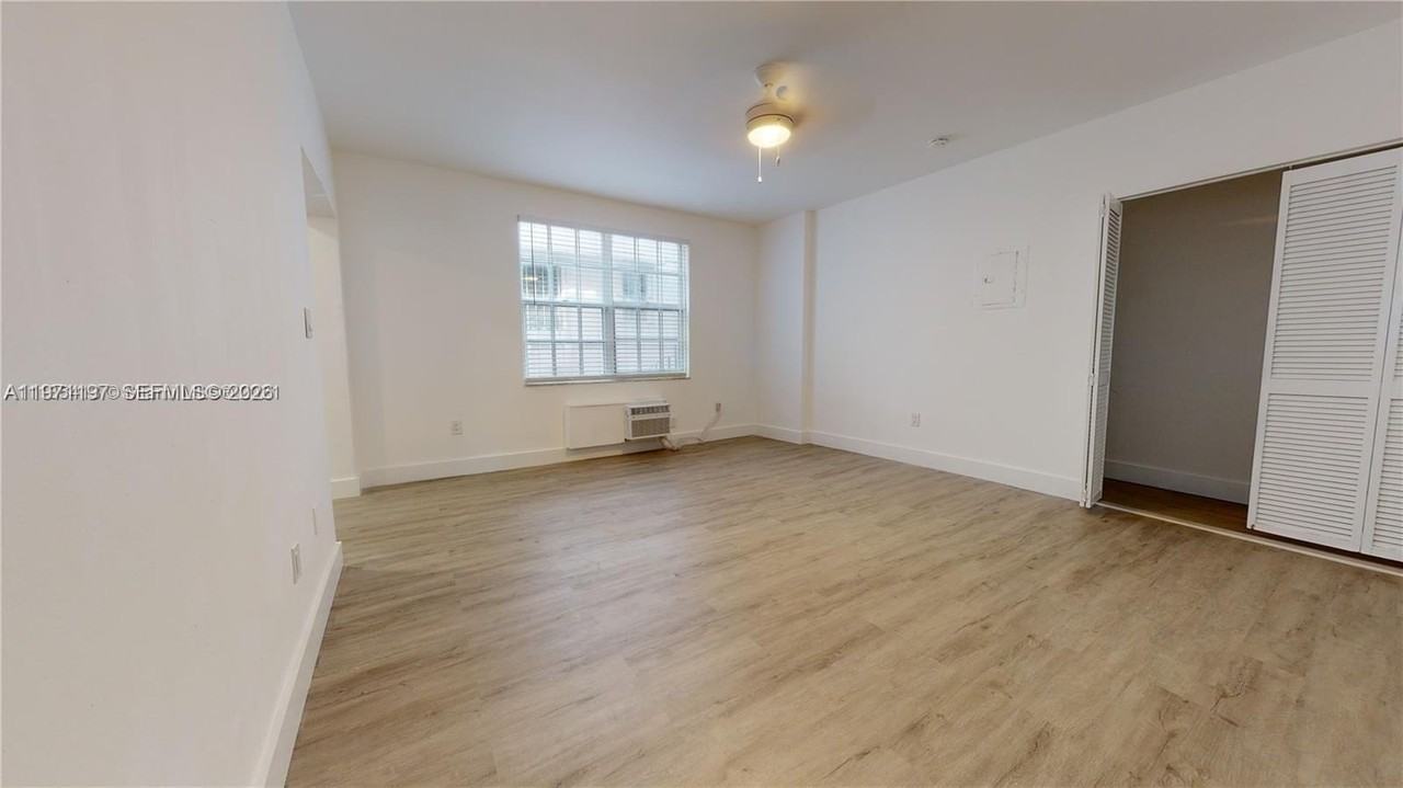 828 Pennsylvania Ave #1 - Photo 5 of 8