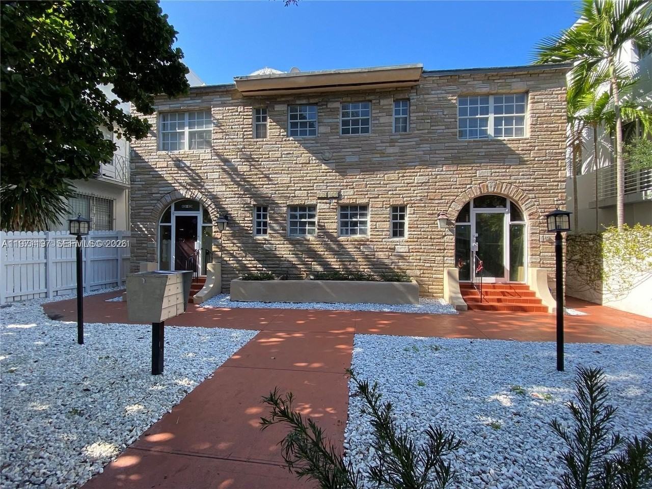 828 Pennsylvania Ave #1 - Photo 7 of 8