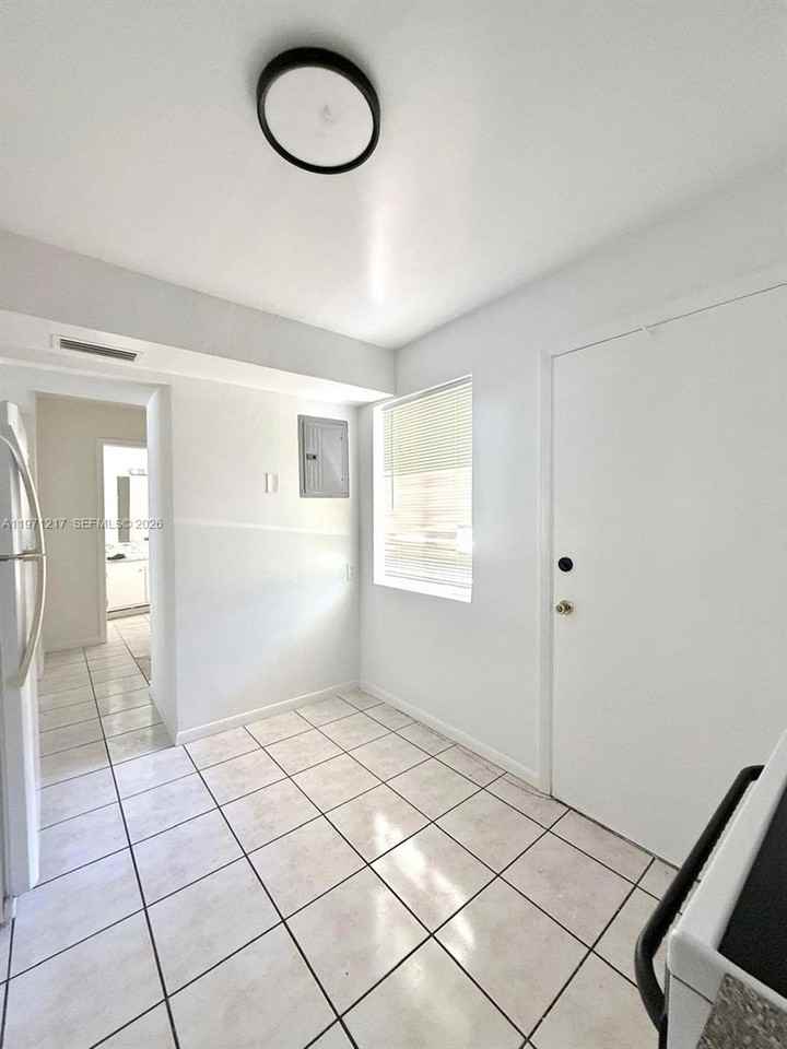 1201 Ne 191st St #G212 - Photo 5 of 23