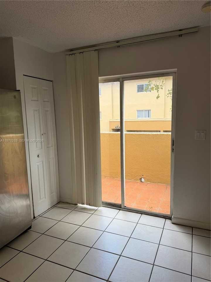 14910 Sw 82nd Ter #15-203 - Photo 5 of 17