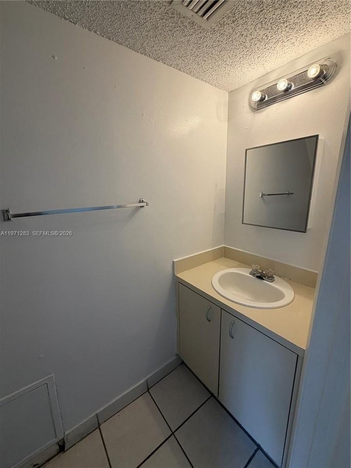 14910 Sw 82nd Ter #15-203 - Photo 6 of 17