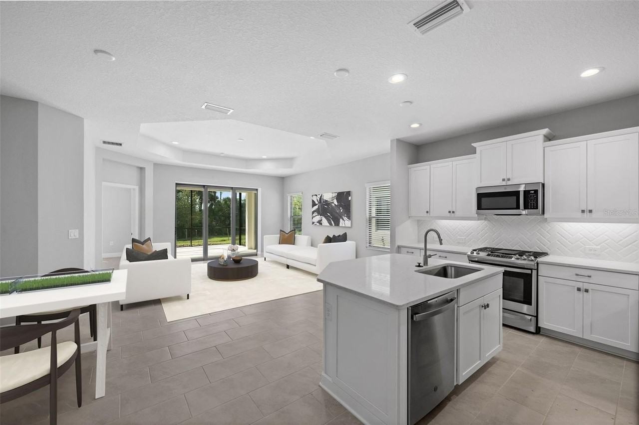 4338 Tamarind Pl - Photo 2 of 20