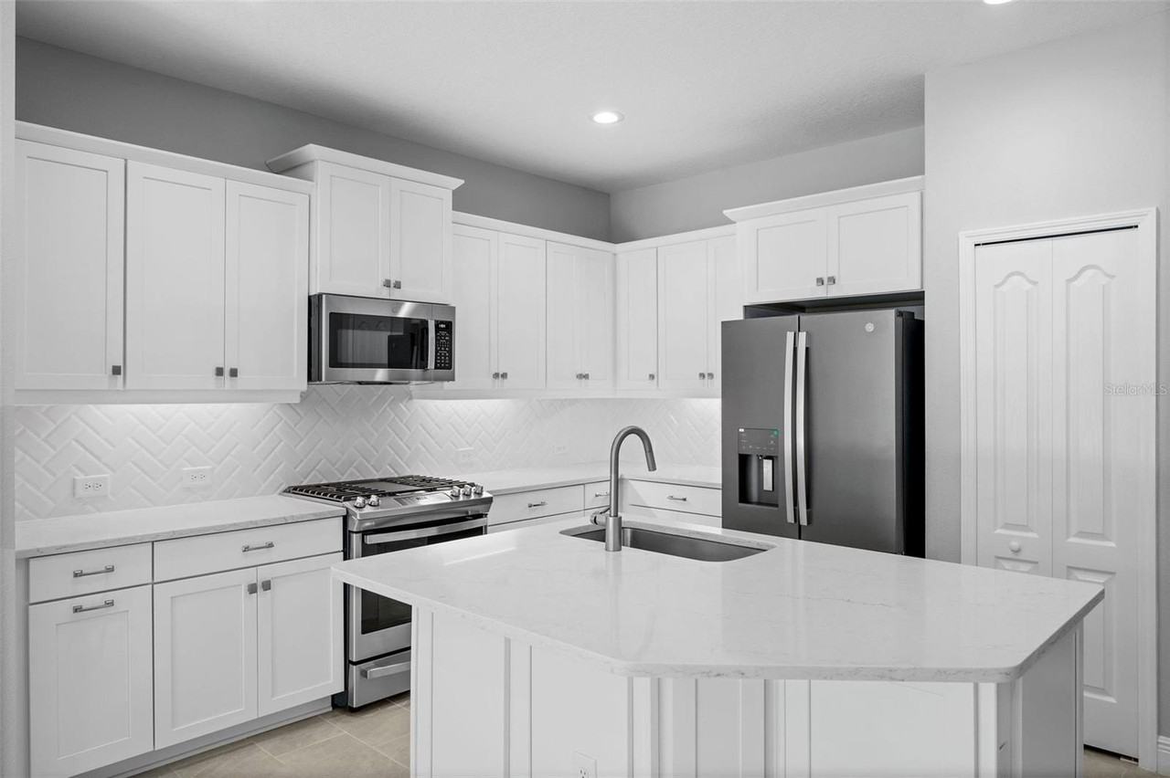 4338 Tamarind Pl - Photo 6 of 20